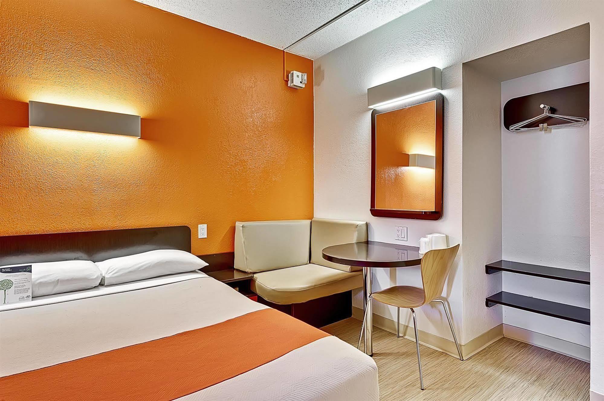 Motel 6-Villa Park, Il - Chicago West Экстерьер фото